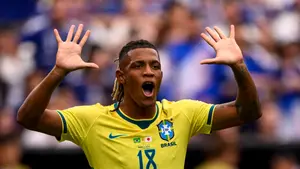 André Luiz i Danilo Santos na radarze Crystal Palace. Rozmów jednak nie ma