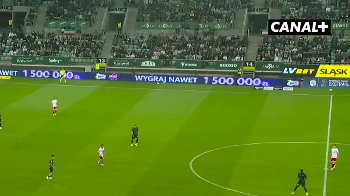 Ángel Baena z kolejny golem dla Widzewa Łódź! Nie czują dziś goście, że grają w dziesiątkę! Oglądaj: