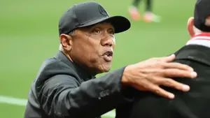 Antoine Kombouaré wraca do stolicy. Ma ratować Paris FC przed spadkiem
