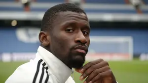 Antonio Rüdiger wróci do Londynu? Trzy kluby Premier League badają grunt