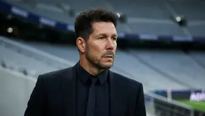 Argentyńczyk podjął decyzję. Londyńscy giganci czekają na jeden błąd Barcelony