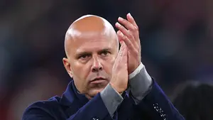 Arne Slot o przyszłości w Liverpoolu i wpływie Ligi Mistrzów