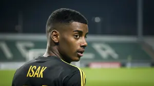Arne Slot podjął decyzję przed hitem z Chelsea. Zaskakujące nazwisko w składzie Liverpoolu