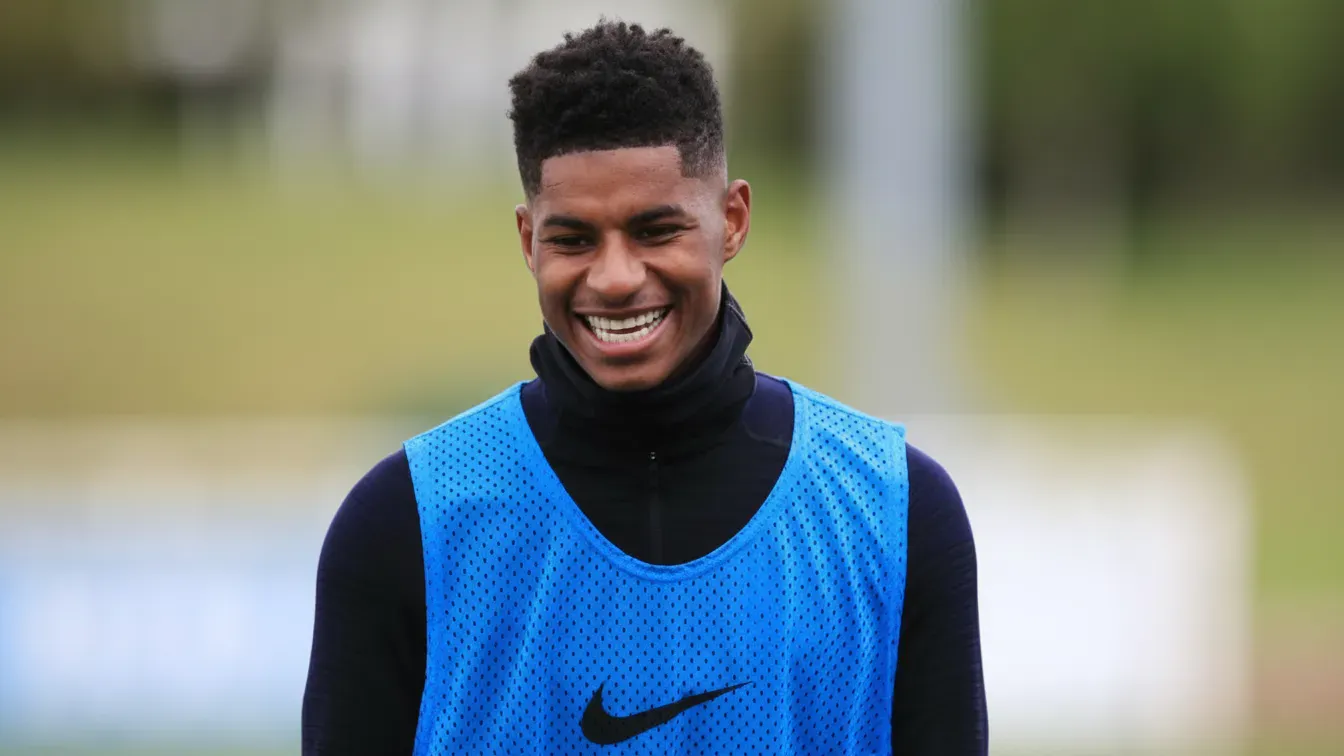 Arsenal chce go natychmiast, ale on wybrał Barcelonę. Marcus Rashford podjął ostateczną decyzję