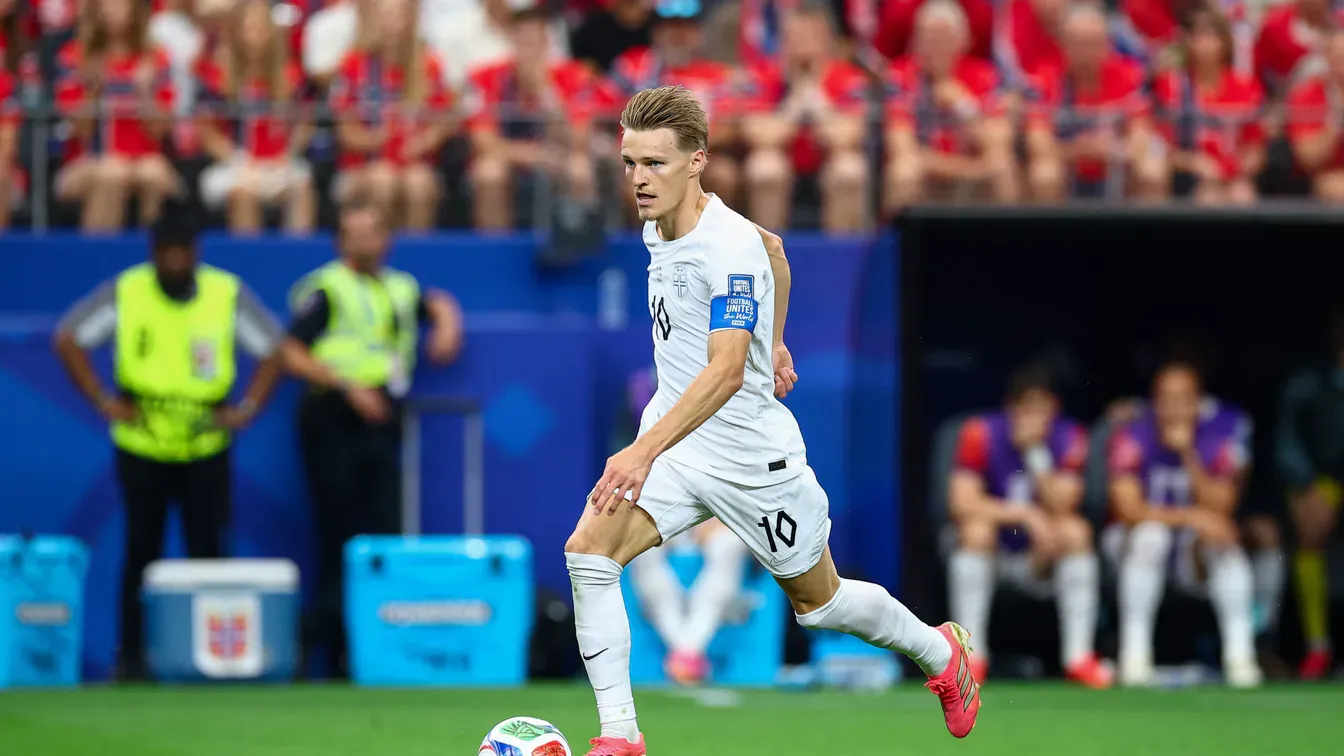 Arsenal chce zatrzymać kapitana. Kontrakt Ødegaarda wygasa w 2028 roku