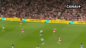 Arsenal pewnie wygrywa z Coventry City. Trzy gole Kanonierów