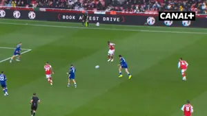 Arsenal pewnie zmierza po kolejne trzy punkty! Gabriel podwyższa na 2:0