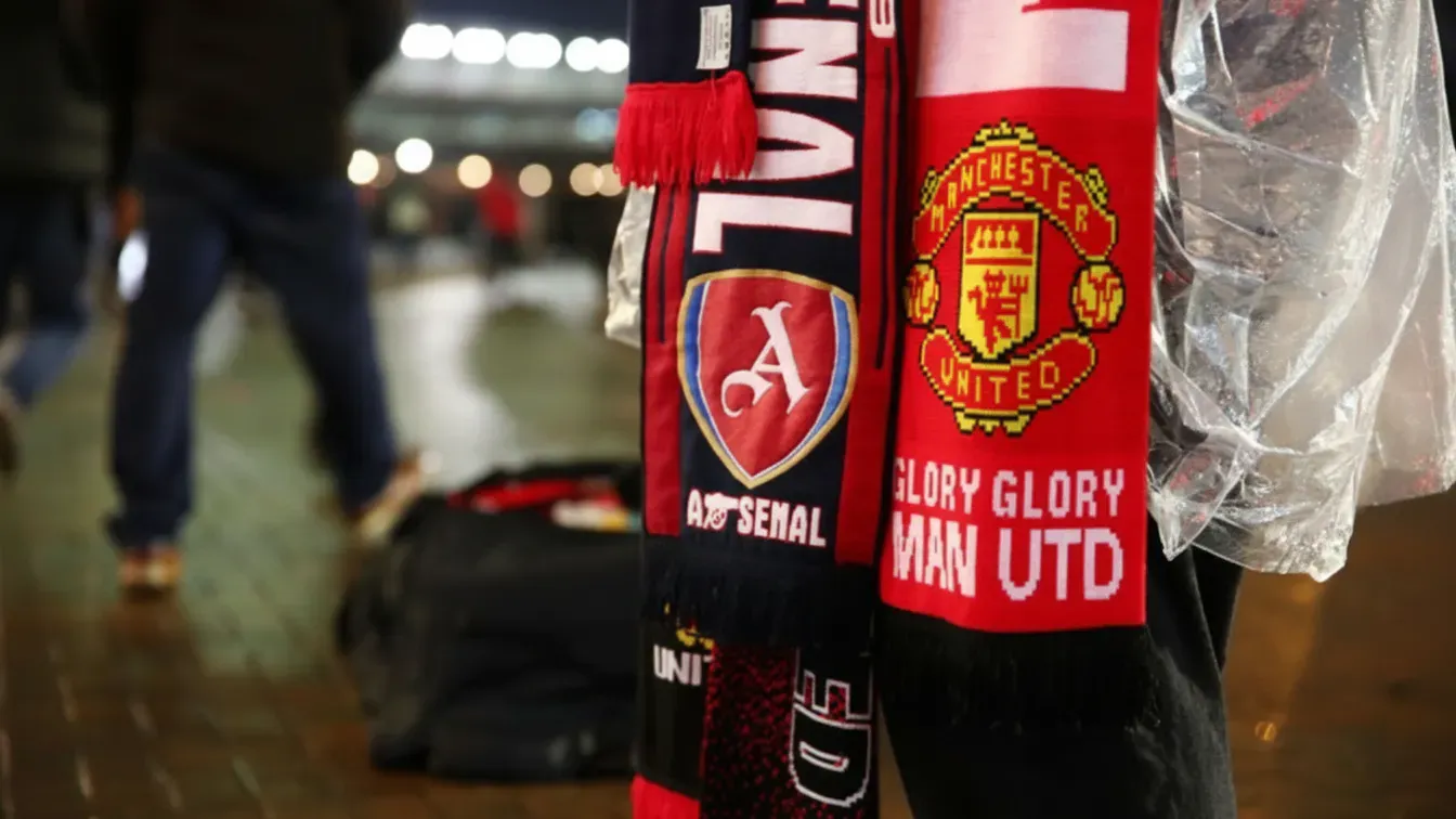 Arsenal rozbije bank w Manchesterze? Dwóch graczy United na celowniku