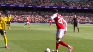 Arsenal szybko wyrównuje! Calafiori znów skuteczny