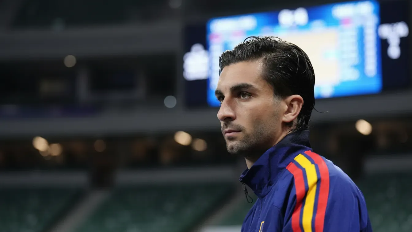 Arsenal zmienia priorytety po decyzji Viniciusa. Na celowniku gwiazda Barcelony