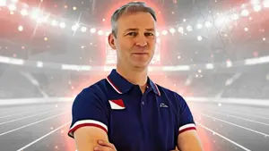 Arsenal znalazł następcę Pera Mertesackera. Rozmowy z nowym kandydatem już trwają