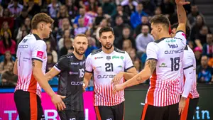 Asseco Resovia Rzeszów - PGE Projekt Warszawa transmisja na żywo: Gdzie obejrzeć mecz dzisiaj w Internecie i TV, o której godzinie? (06.05.2026) [PlusLiga]