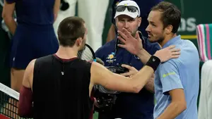 Awantura pod siatką w Indian Wells. Miedwiediew przyznał się rywalowi: Nie czuję się z tym dobrze