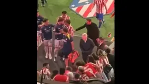 Awantura w tunelu po meczu Arsenalu. Syn Simeone ruszył na gwiazdora, interweniował sam ojciec