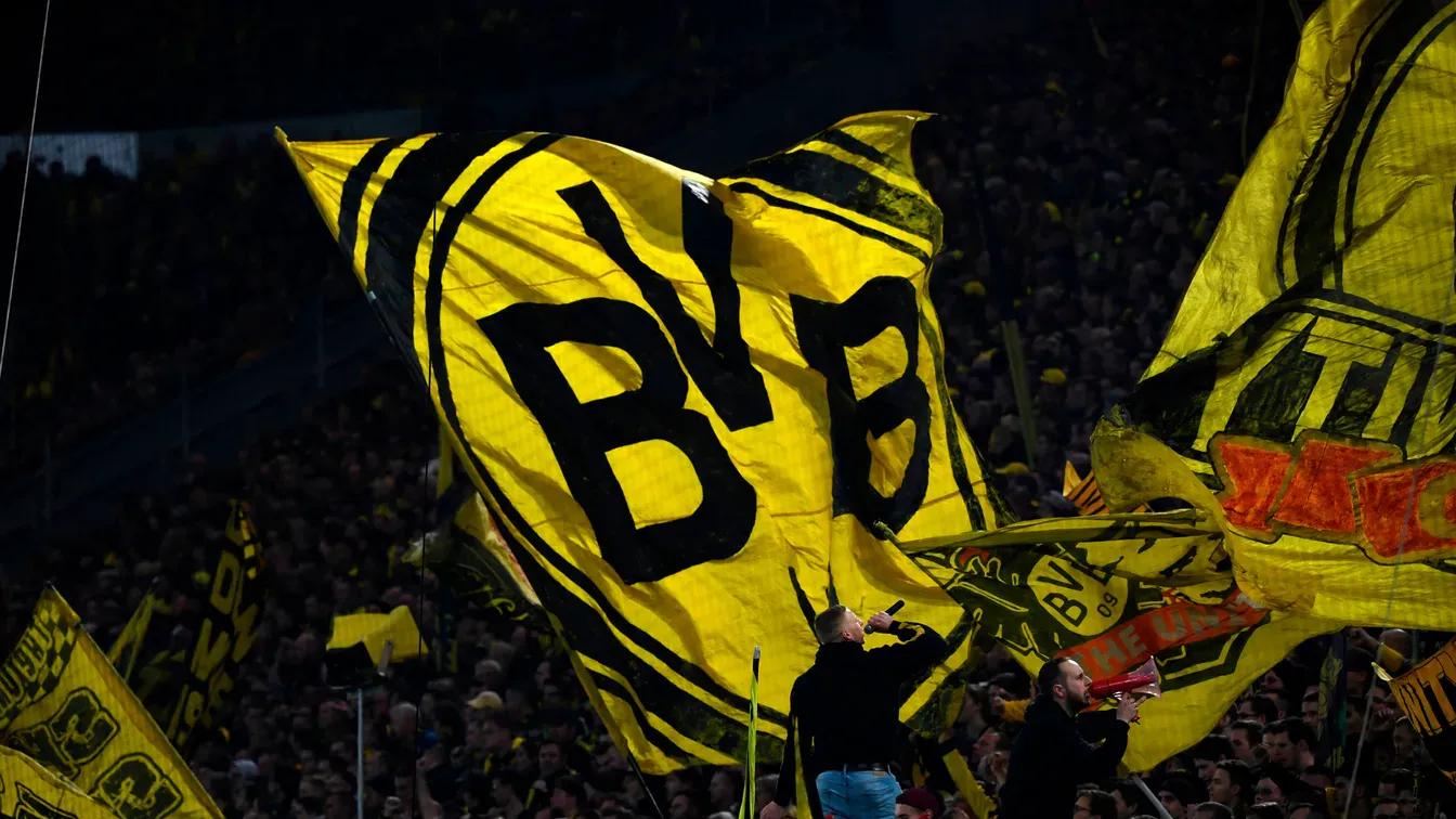 Barcelona dołącza do Arsenalu i Chelsea. Chodzi o 15-letni talent Borussii Dortmund