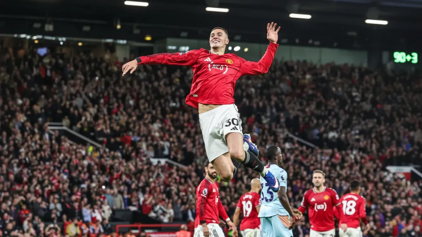 Barcelona i Atletico Madryt odprawione z kwitkiem. Manchester United podjął ostateczną decyzję