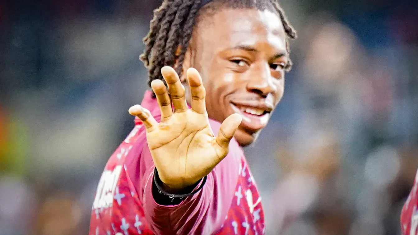Barcelona i Real Madryt obserwują Johana Manzambiego po świetnym starcie w Aston Villi