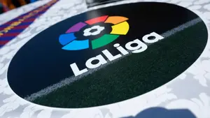 Barcelona o krok od mistrzostwa. Real Madryt uniknął upokorzenia przed El Clasico