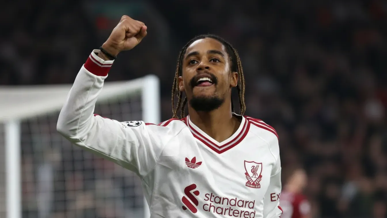 Barcola wyjaśnił, dlaczego w Premier League łapią go skurcze