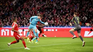 Bayern Monachium rezygnuje z Fisnika Asllaniego. Napastnik jest za wolny