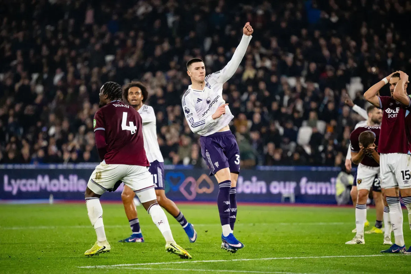 Benjamin Sesko zachwyca formą. Michael Carrick chwali napastnika