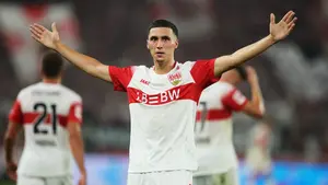 Bilal El Khannouss uciszy krytyków? Sebastian Hoeneß zachwycony po meczu z FC Köln