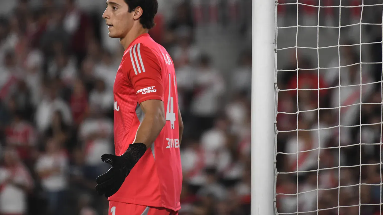 Bitwa o bramkarza River Plate. Manchester United i Inter Mediolan nawiązały kontakt