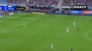 Błyskawiczna odpowiedź piasta! Samuel Ntamack trafia do siatki i mamy 1:1 w Gliwicach!