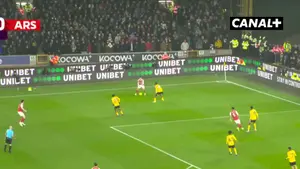 Bukayo saka! Świetnie podłączył się do tej akcji piłkarz Arsenalu, który otrzymał kapitalne podanie od Declana Rice'a! O