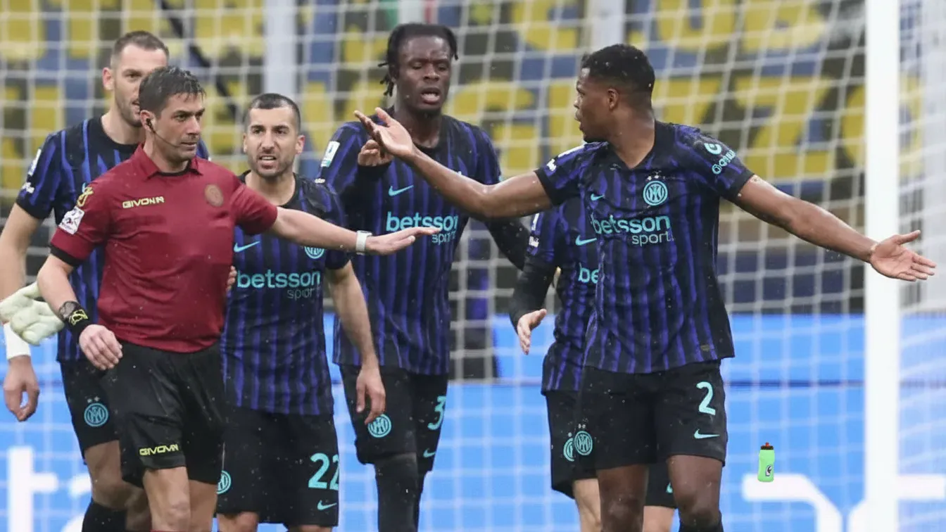 Burza po meczu na szczycie Serie A. Władze Interu weszły do pokoju sędziów