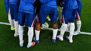 Burza po zachowaniu piłkarzy. Liam Rosenior uderza w sędziego i wyjaśnia kontrowersje