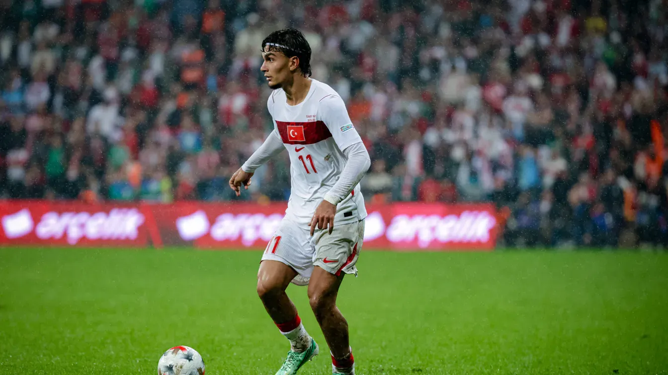 Can Uzun przyciąga kluby z Premier League. Eintracht żąda 60 mln euro