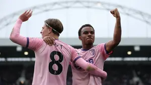 Chce zdobyć Złotą Piłkę i trafić na szczyt. Giganci już ruszyli po rewelację Premier League