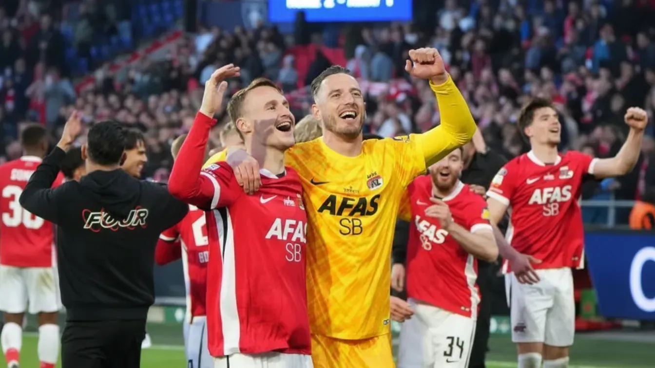 Chciał odejść do Belgii, ale usłyszał „nie”. AZ Alkmaar odrzuca miliony za swoją gwiazdę