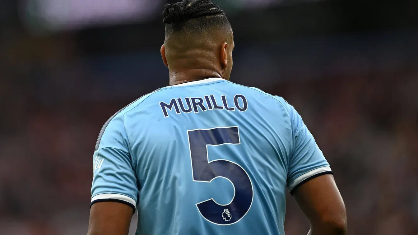 Chelsea, Liverpool i Manchester United chcą Murilla. Forest żąda 70–80 mln funtów
