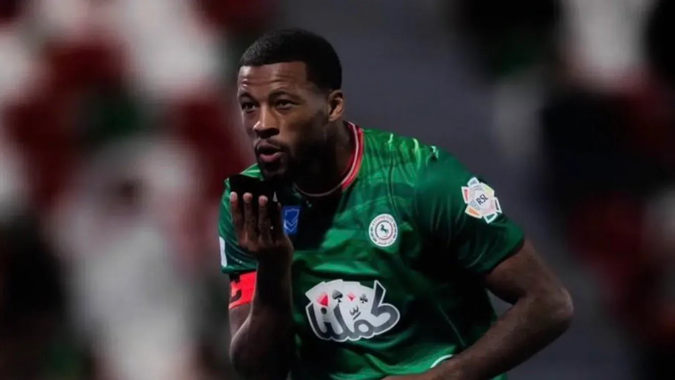 Chelsea nie pozyska Georginio Wijnalduma i dementuje doniesienia o transferze pomocnika