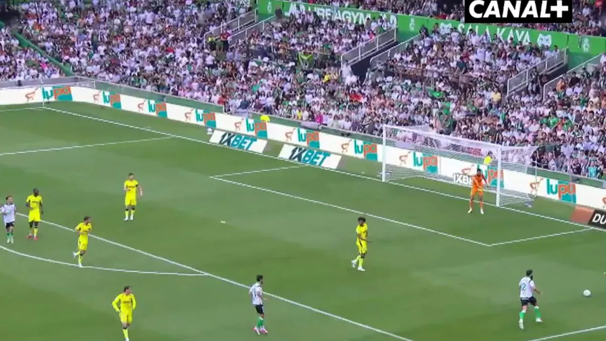 Co tam się wyrabia?! W meczu Racingu Santander z Villarrealem padły dwa cudowne gole! Dobrze się zaczyna sezon LaLiga! O