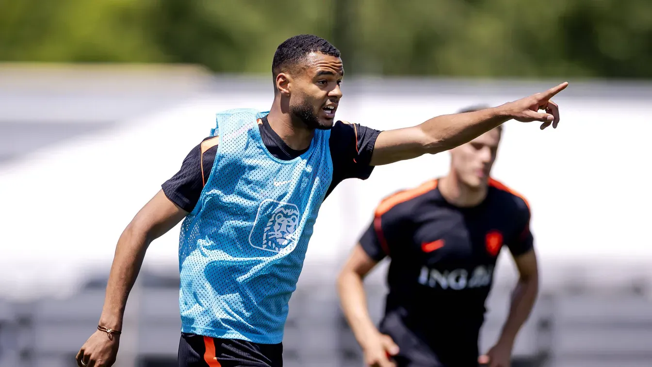 Cody Gakpo o krok od transferu do rywala. Liverpool odrzucił wielką ofertę