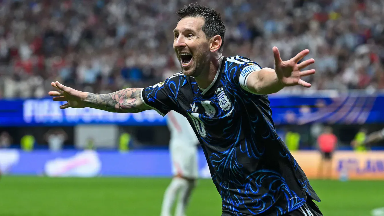 Cristian Romero domaga się Złotej Piłki dla Messiego aż do końca jego kariery