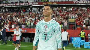 Ronaldo jest o krok od czegoś wielkiego. Ale Messi ciągle goni!