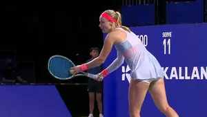 Czasami potrzeba odrobiny szczęścia. Maja Chwalińska z wyjątkowo nietypowym punktem Oglądaj WTA w CANAL+