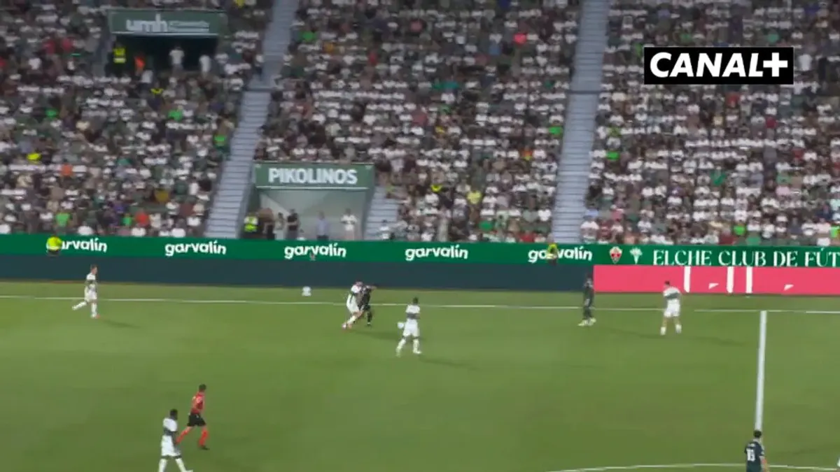 Człowiek od zadań specjalnych! Carlos Espi ratuje Real Madryt! Oglądaj @LaLiga w CANAL+