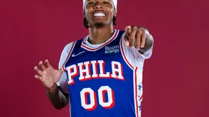 Debiutant 76ers chce własnego uścisku dłoni z LeBronem. Kolega go ostudził