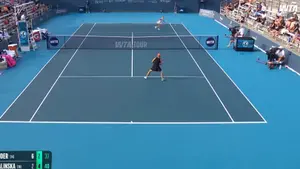 Diana Sznajder - Maja Chwalińska skrót meczu. Polka odpada z WTA Cincinnati [WIDEO]