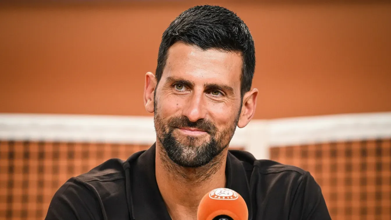 Djokovic przerywa milczenie przed Roland Garros. Ma plan na Sinnera, mimo poważnych problemów