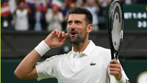 Djoković wyrównał rekord Federera i nagle wypalił do mikrofonu. Chce niezwykłego starcia