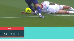 Dominacja FC Barcelony! Najpierw drugiego karnego trafia Raphinha, następnie Dani Olmo trafia na 3:0! Popis ekipy Hansie