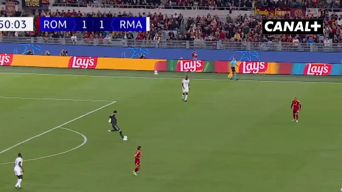 Donyell Malen trafia! Roma prowadzi z Realem — transmisja meczu