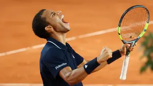 Dramat gwiazdy w Paryżu. Felix Auger-Aliassime był o krok od katastrofy na Roland Garros