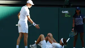 Dramatyczny upadek w finale Wimbledonu. Alexander Zverev ujawnił, co stało się z jego kolanem